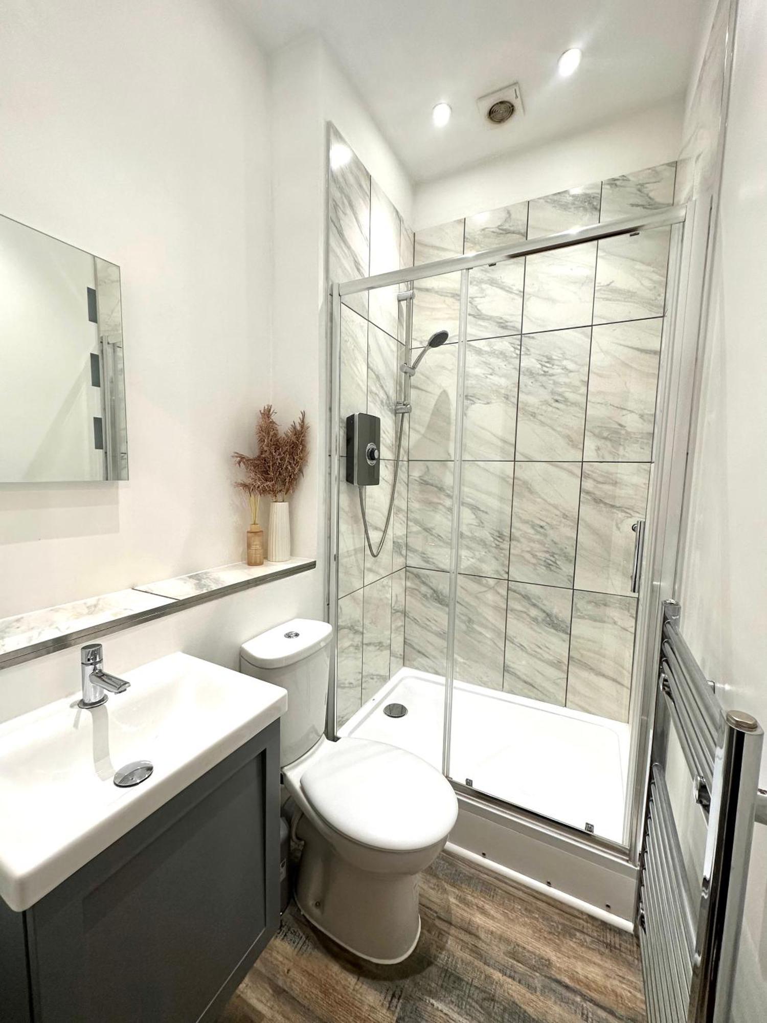 Large Centre Apartment Perth