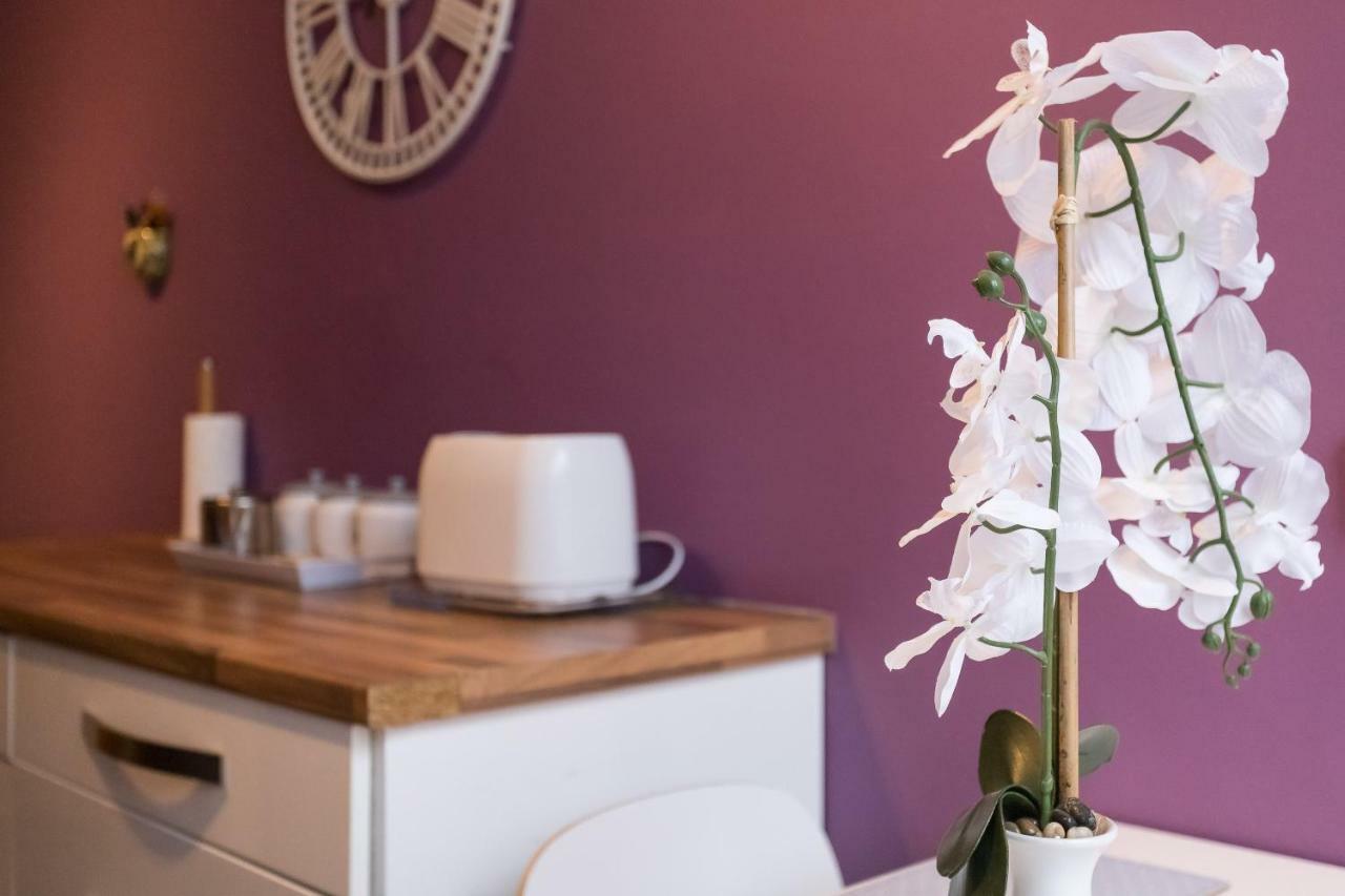 Large Centre Apartment Perth